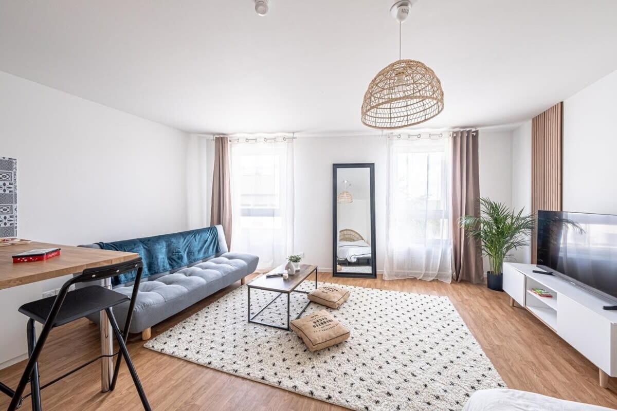 Studio Disneyland En 10 Min Paris 30 Min Montévrain Buitenkant foto